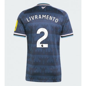 Newcastle United Tino Livramento #2 Jalkapallovaatteet Vieraspaita 2026-27 Lyhythihainen